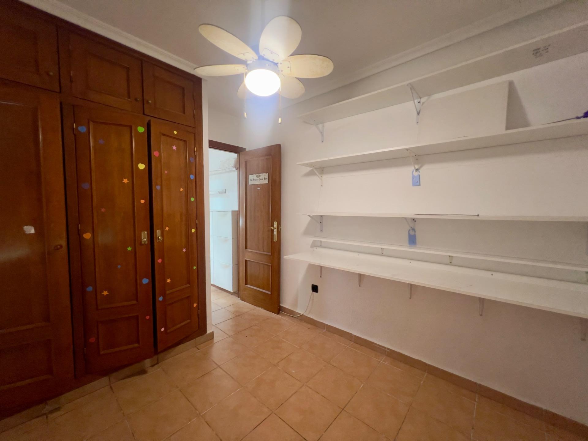 4 Bed, 1 Bath, HouseFor Sale, Torrevieja, Alicante