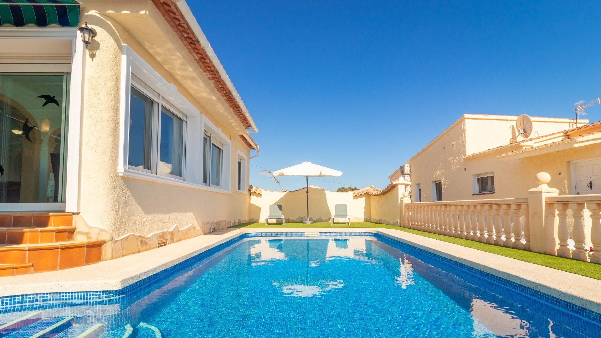 3 Bed, 2 Bath, HouseFor Sale, Calpe, Alicante