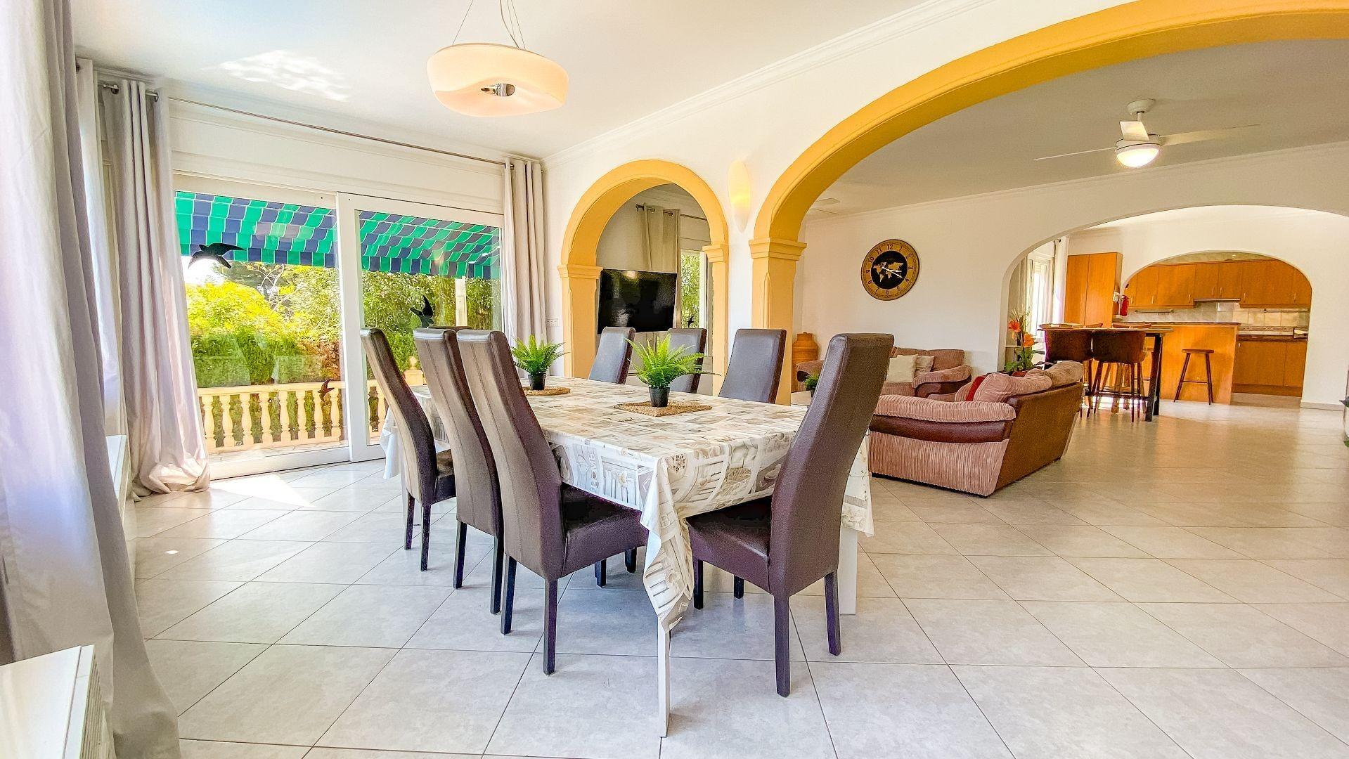 3 Bed, 2 Bath, HouseFor Sale, Calpe, Alicante