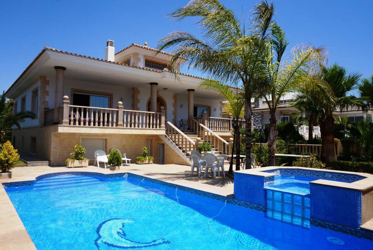 12 Bed, 7 Bath, HouseFor Sale, Alfas del Pi, Alicante