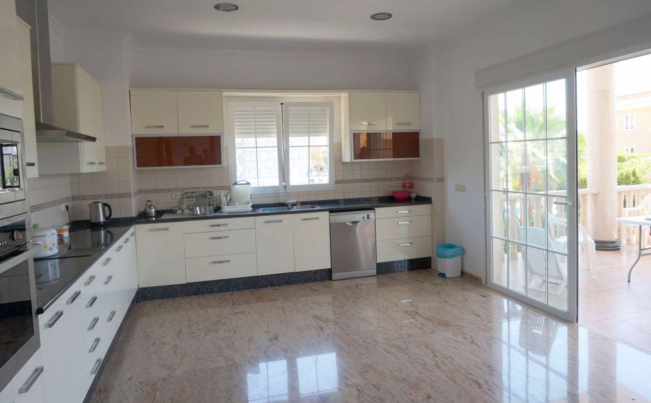 12 Bed, 7 Bath, HouseFor Sale, Alfas del Pi, Alicante