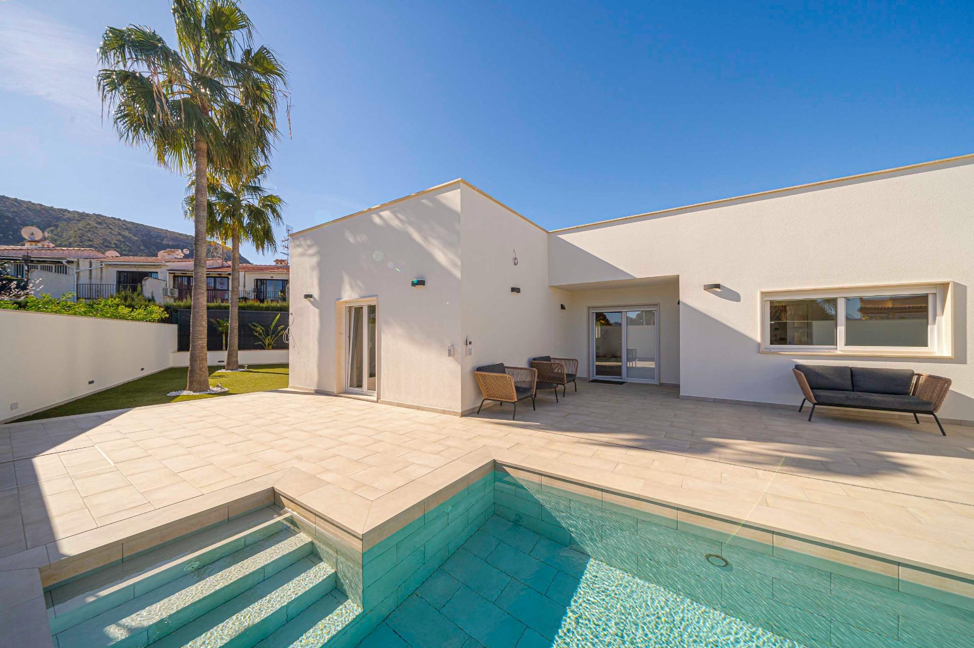 4 Bed, 3 Bath, HouseFor Sale, Alfas del Pi, Alicante