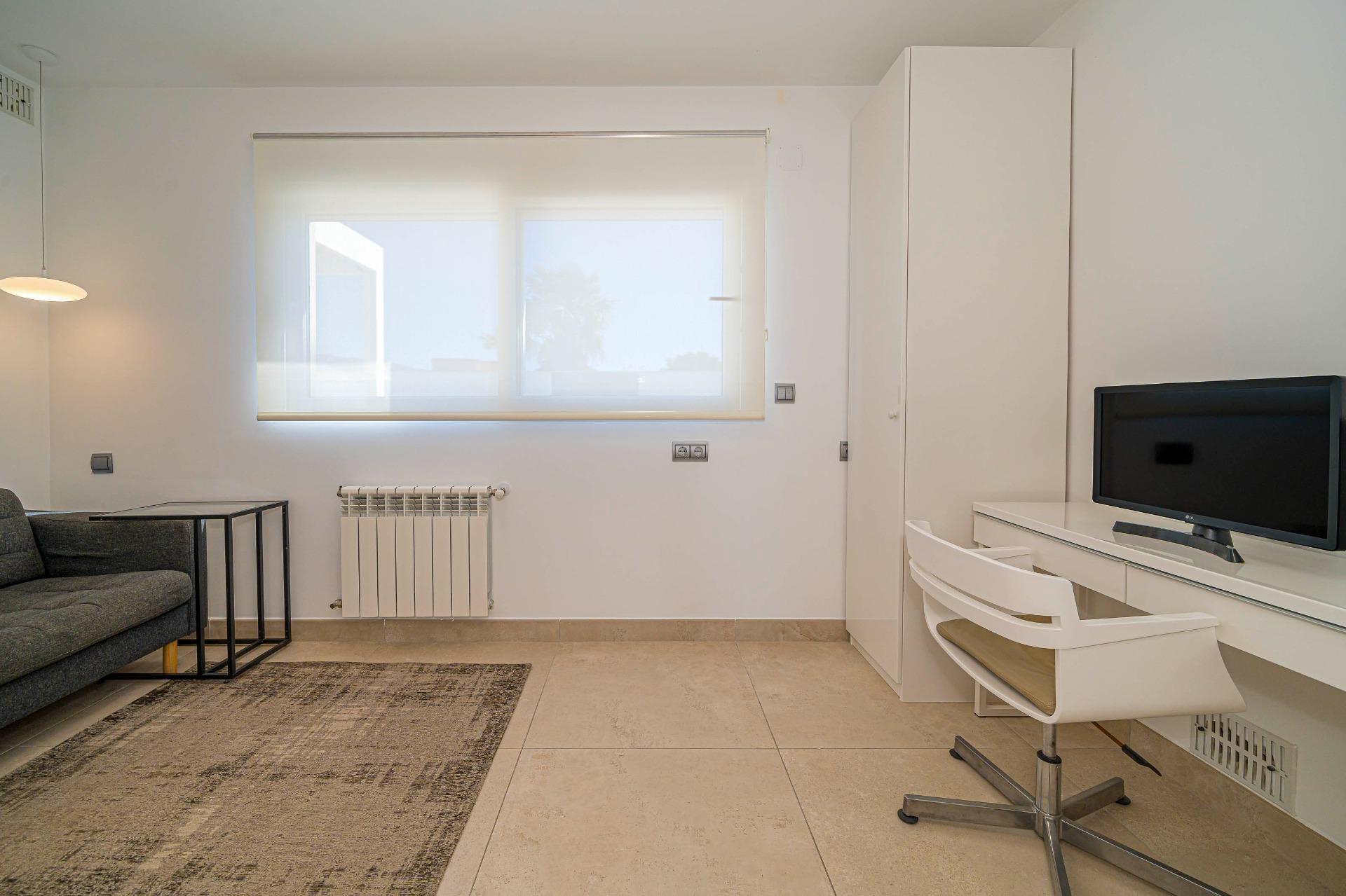 4 Bed, 3 Bath, HouseFor Sale, Alfas del Pi, Alicante