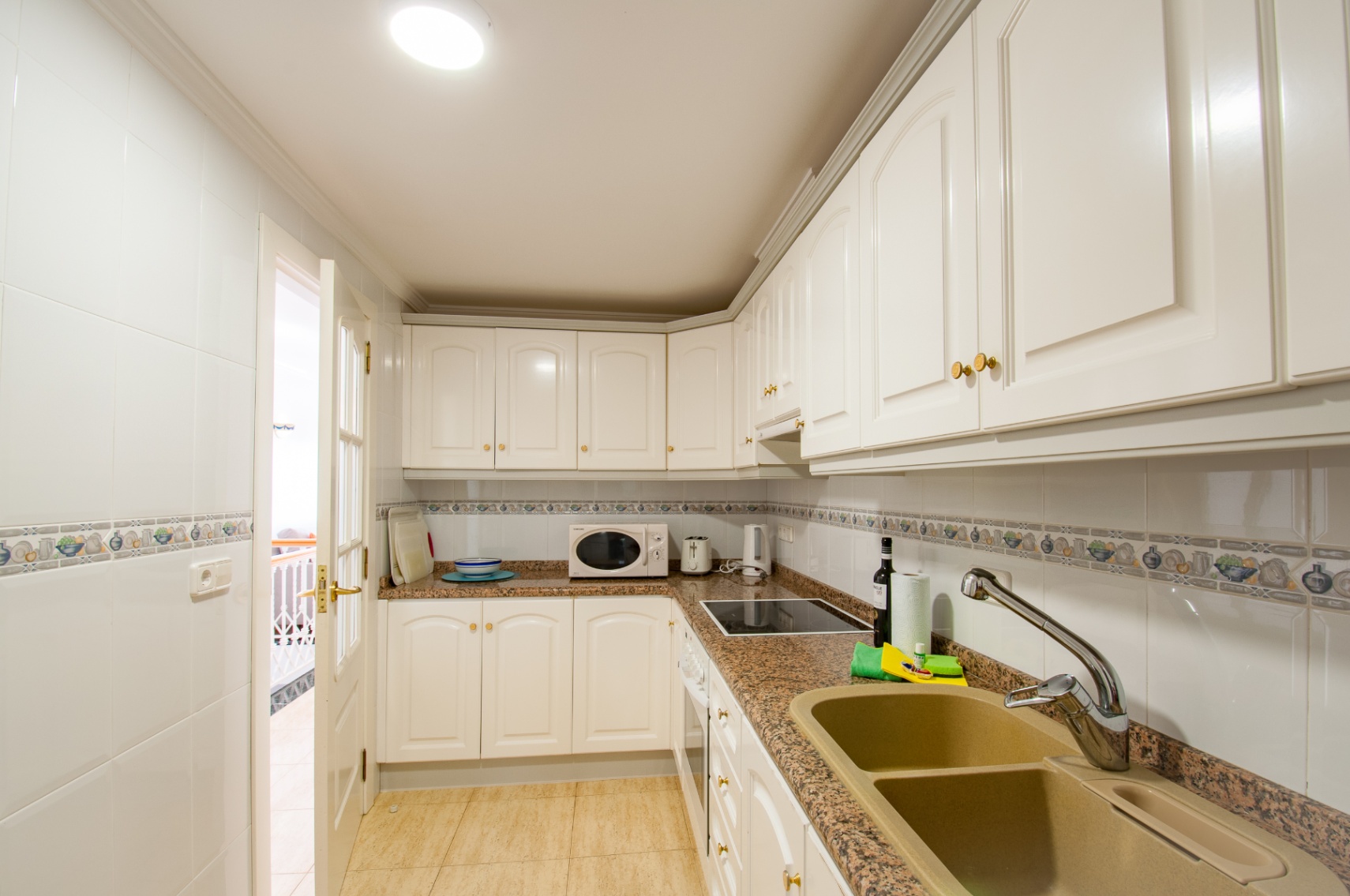 2 Bed, 1 Bath, ApartmentFor Sale, Moraira, Alicante