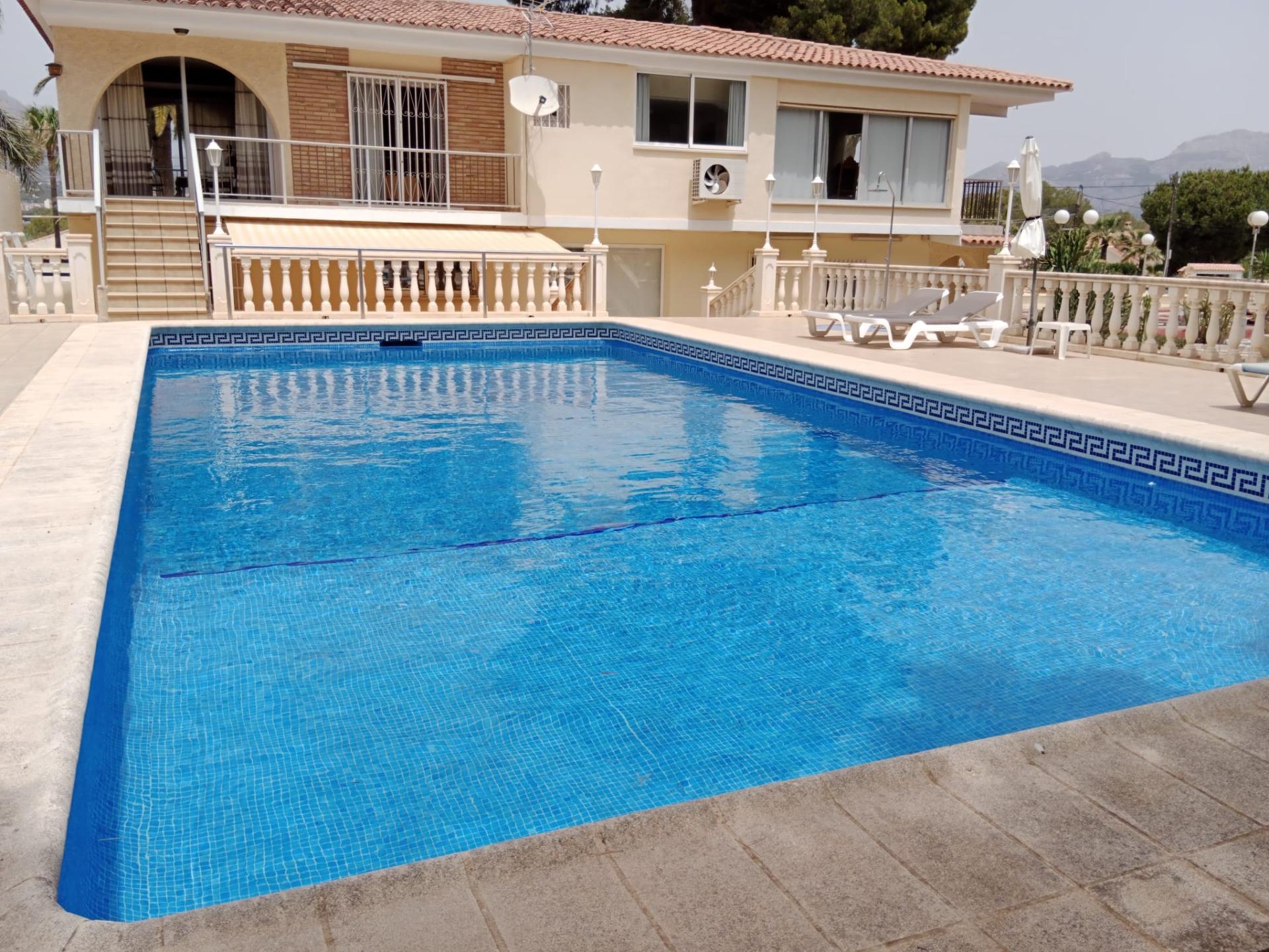 4 Bed, 2 Bath, HouseFor Sale, Alfas del Pi, Alicante