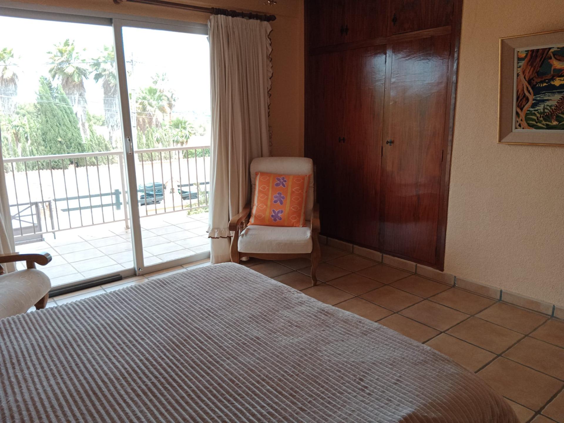 4 Bed, 2 Bath, HouseFor Sale, Alfas del Pi, Alicante