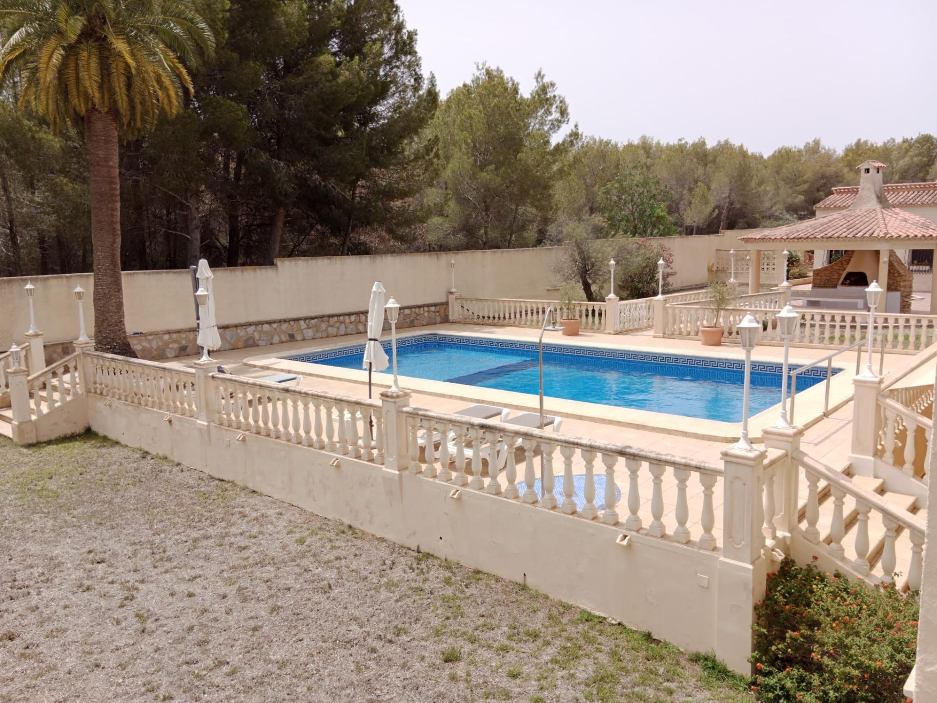 4 Bed, 2 Bath, HouseFor Sale, Alfas del Pi, Alicante