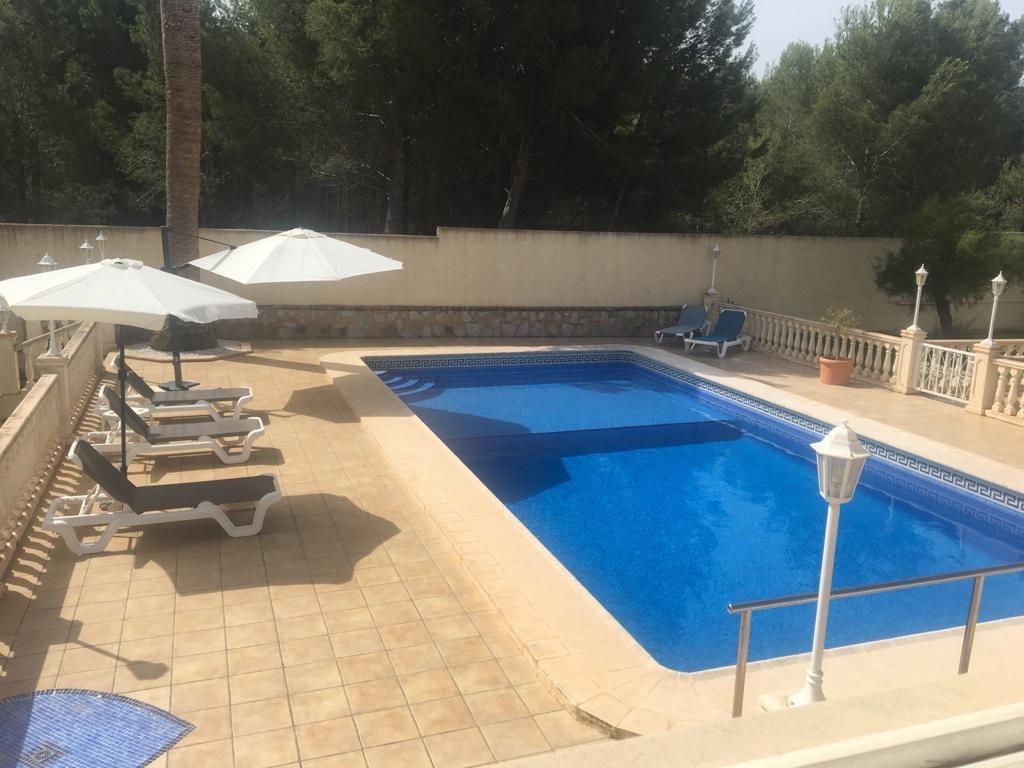 4 Bed, 2 Bath, HouseFor Sale, Alfas del Pi, Alicante