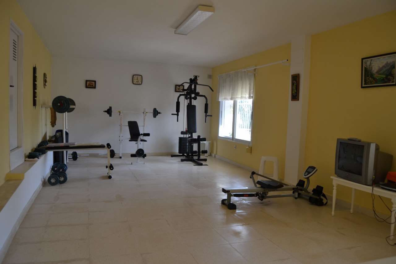 4 Bed, 2 Bath, HouseFor Sale, La Nucia, Alicante