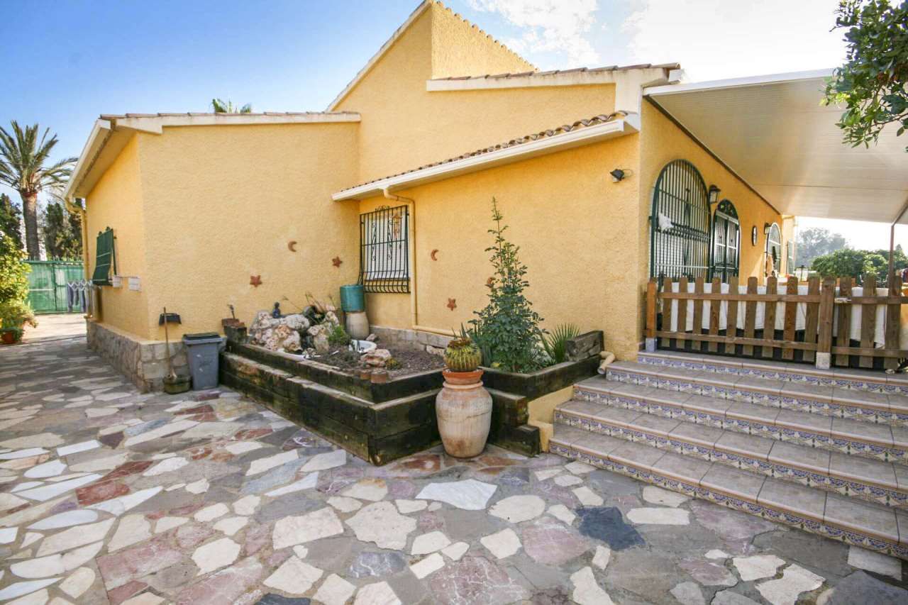 2 Bed, 2 Bath, HouseFor Sale, La Nucia, Alicante