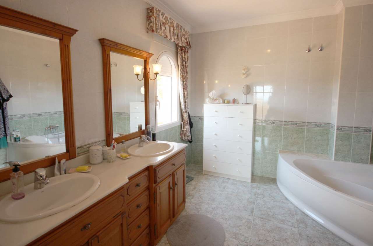 8 Bed, 6 Bath, HouseFor Sale, Alfas del Pi, Alicante