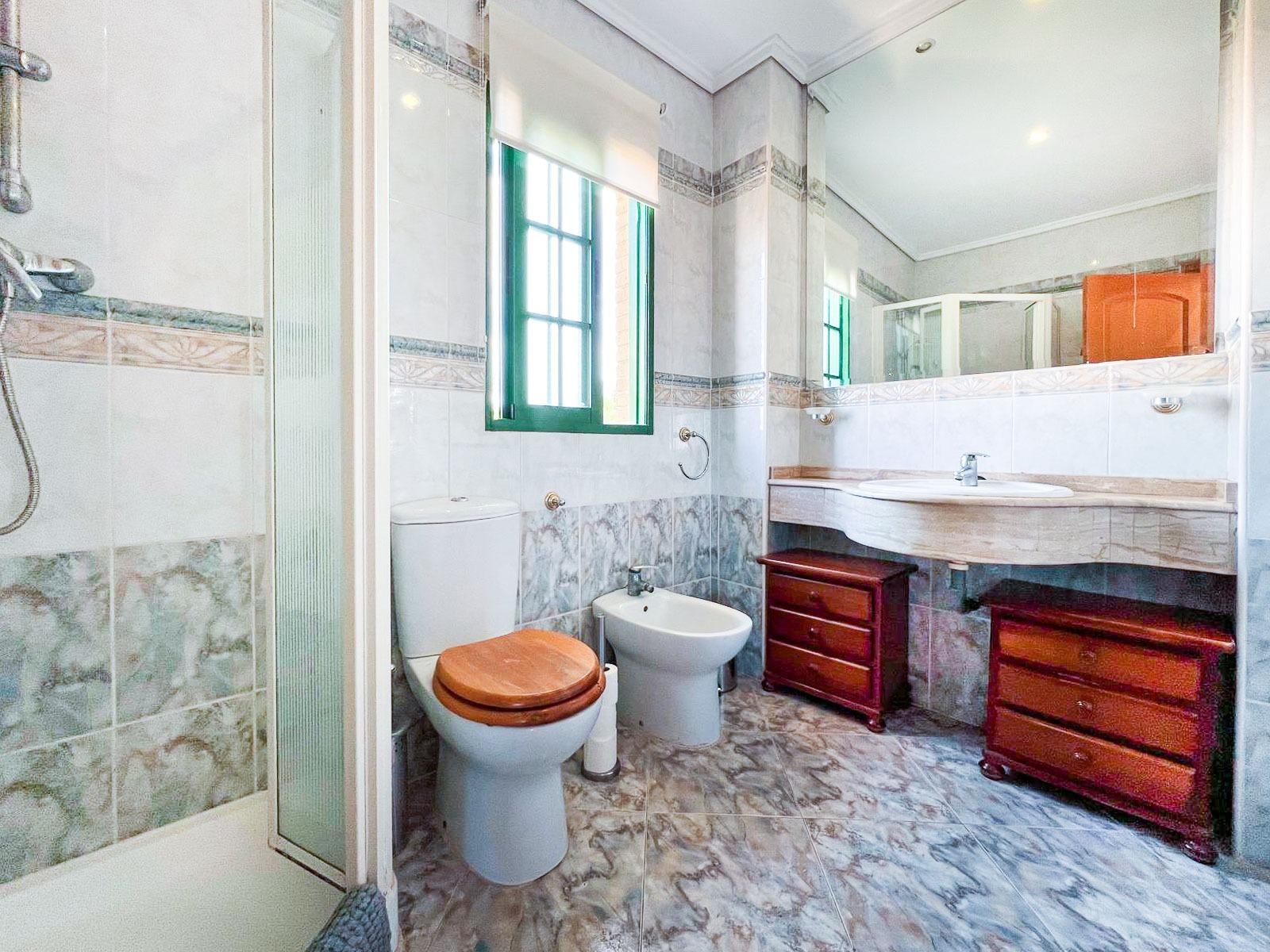 8 Bed, 5 Bath, HouseFor Sale, Benidorm, Alicante