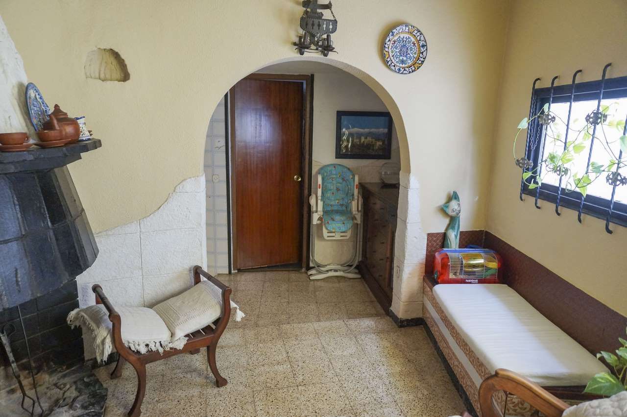 3 Bed, 1 Bath, HouseFor Sale, Alfas del Pi, Alicante