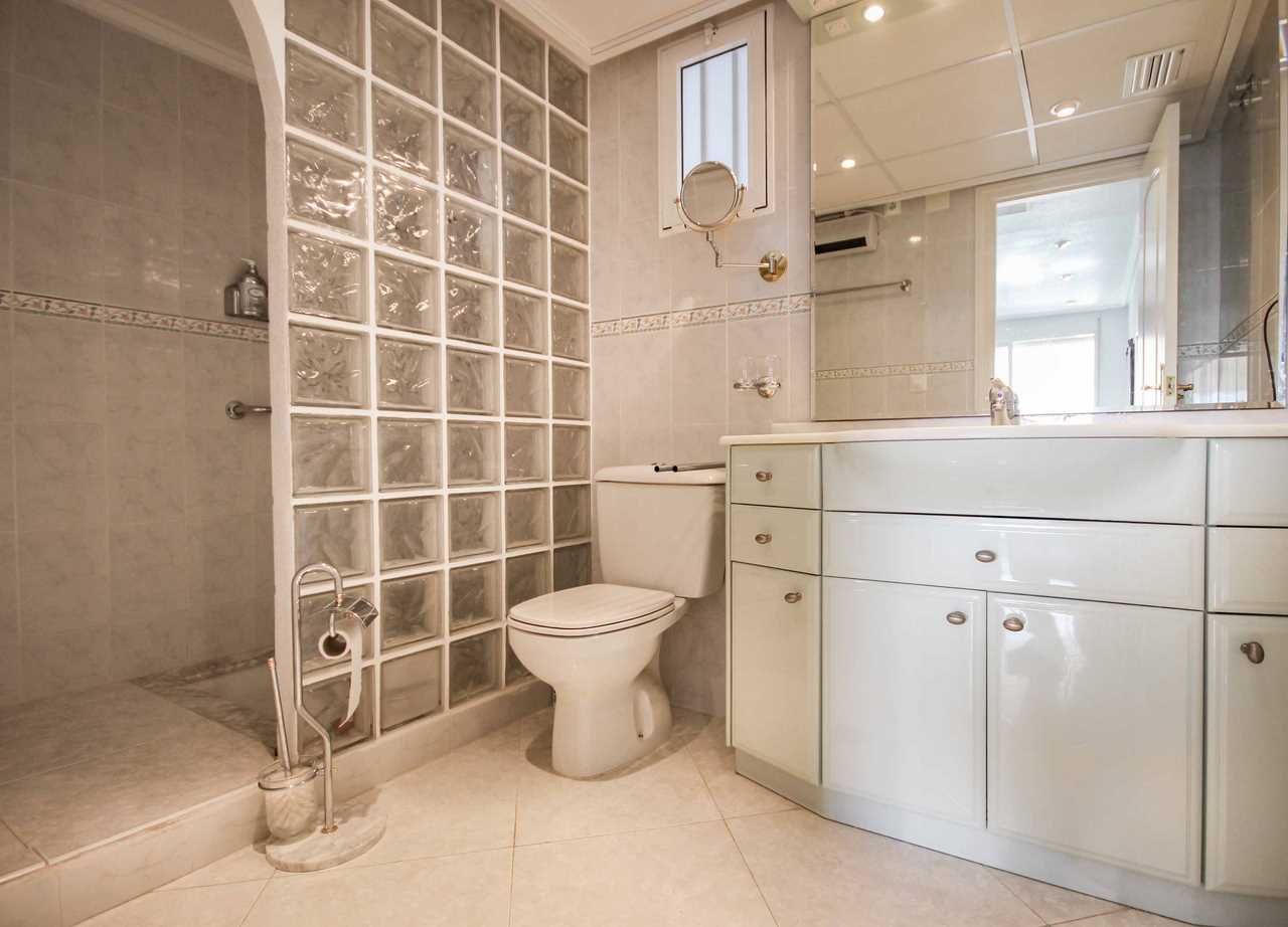 2 Bed, 2 Bath, ApartmentFor Sale, Villajoyosa, Alicante