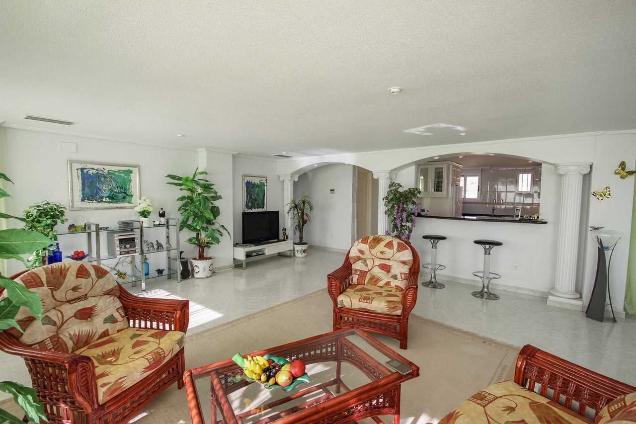 2 Bed, 2 Bath, ApartmentFor Sale, Villajoyosa, Alicante