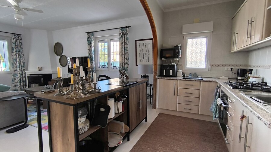 3 Bed, 2 Bath, HouseFor Sale, Torrevieja, Alicante