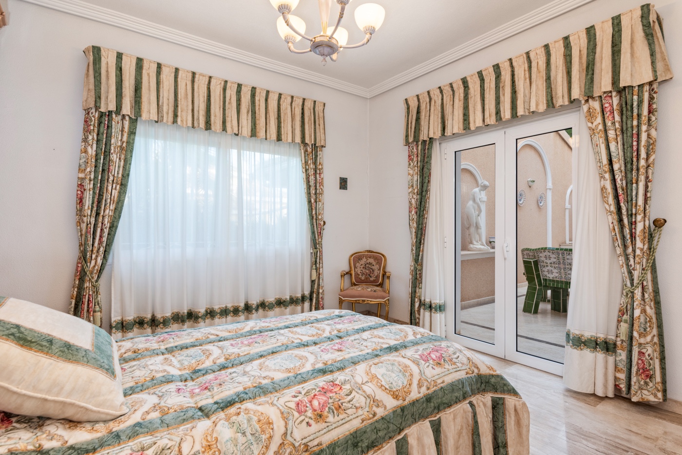 5 Bed, 3 Bath, HouseFor Sale, Ciudad Quesada - Rojales, Alicante