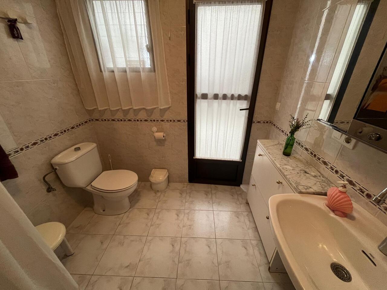 4 Bed, 3 Bath, HouseFor Sale, Algorfa, Alicante