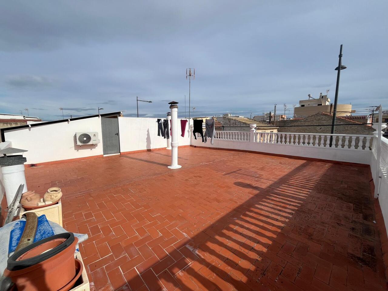 4 Bed, 3 Bath, HouseFor Sale, Algorfa, Alicante