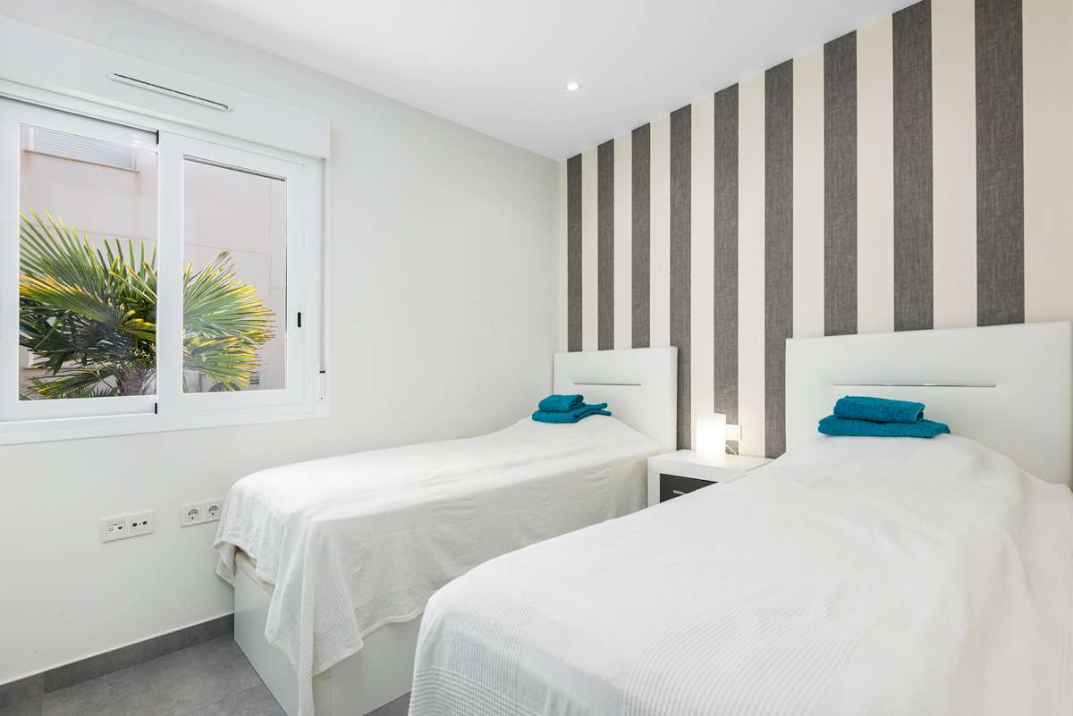 3 Bed, 2 Bath, HouseFor Sale, Aguas Nuevas, Alicante