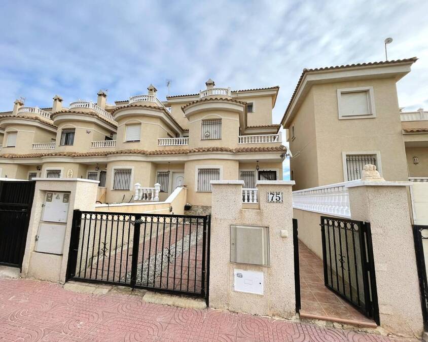3 Bed, 2 Bath, HouseFor Sale, Ciudad Quesada, Alicante