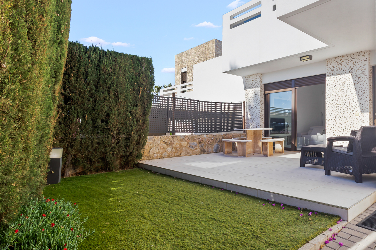 3 Bed, 2 Bath, HouseFor Sale, Algorfa, Alicante