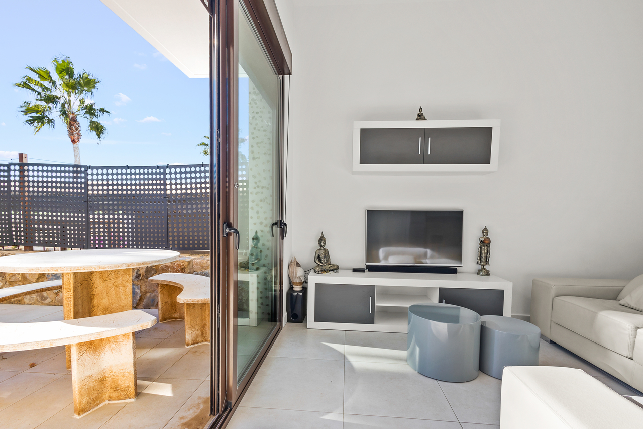 3 Bed, 2 Bath, HouseFor Sale, Algorfa, Alicante