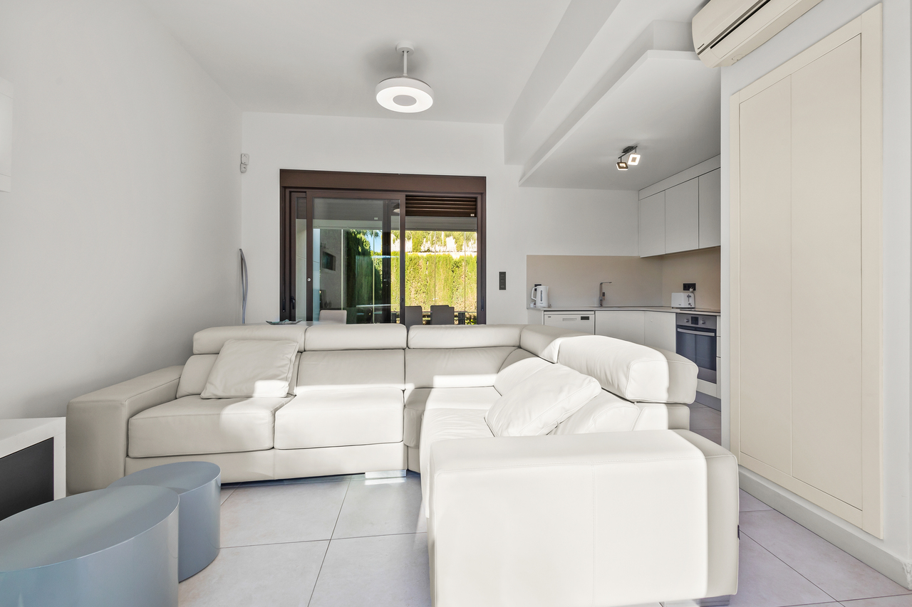 3 Bed, 2 Bath, HouseFor Sale, Algorfa, Alicante