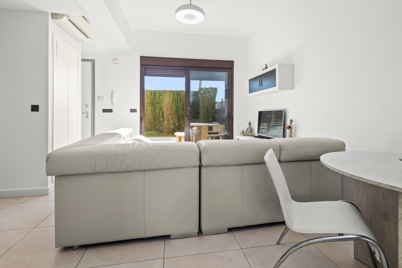 3 Bed, 2 Bath, HouseFor Sale, Algorfa, Alicante