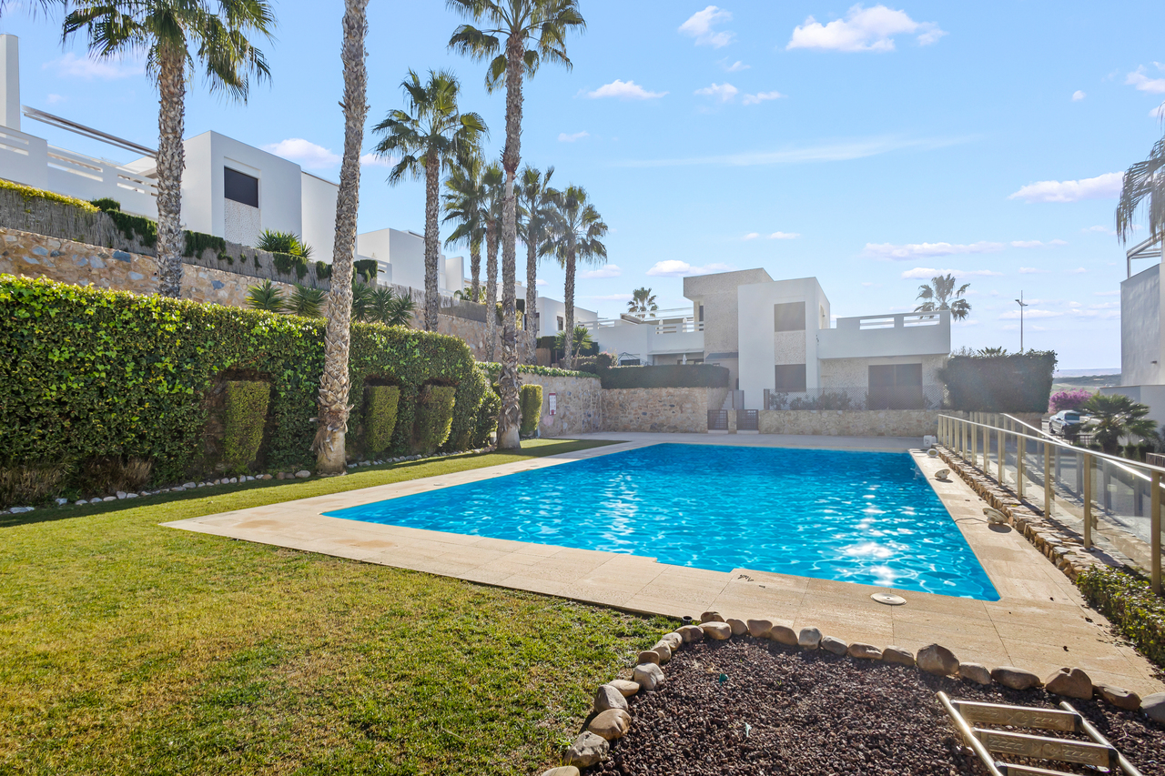 3 Bed, 2 Bath, HouseFor Sale, Algorfa, Alicante