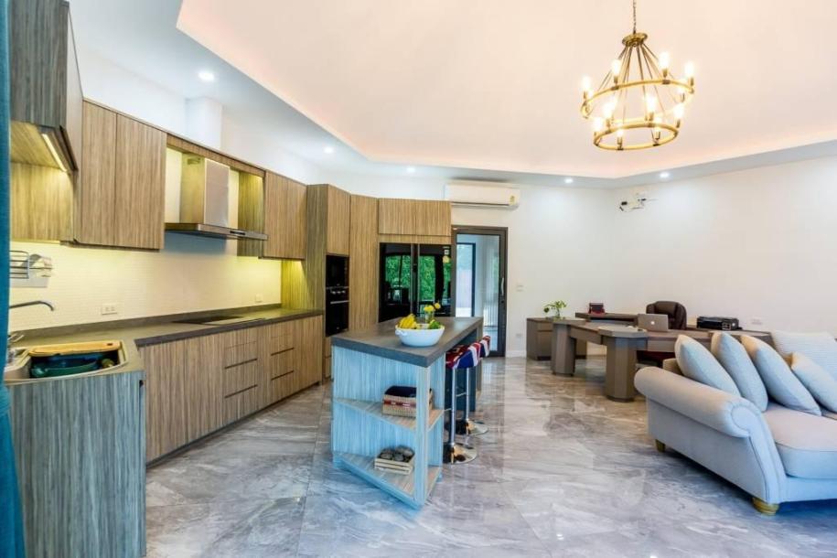 4 Bath, HouseFor Sale, Central - Hua Hin, Prachuap Khiri Khan