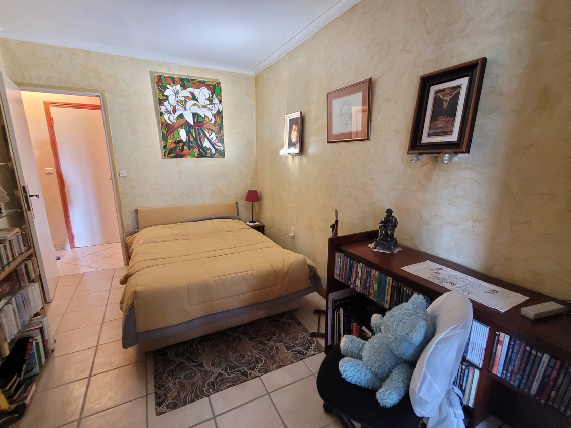 3 Bed, 2 Bath, HouseFor Sale, Autignac, Herault, Languedoc-Roussillon, 34480