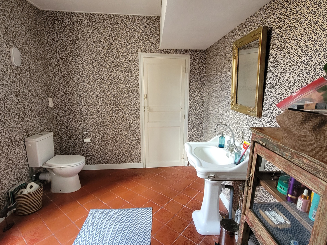 7 Bed, 2 Bath, HouseFor Sale, Autignac, Herault, Languedoc-Roussillon, 34480