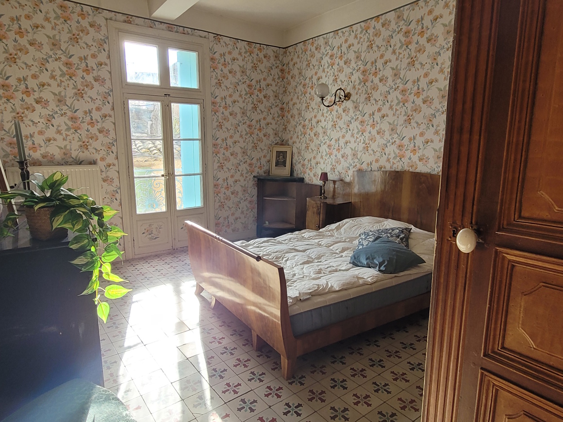 7 Bed, 2 Bath, HouseFor Sale, Autignac, Herault, Languedoc-Roussillon, 34480