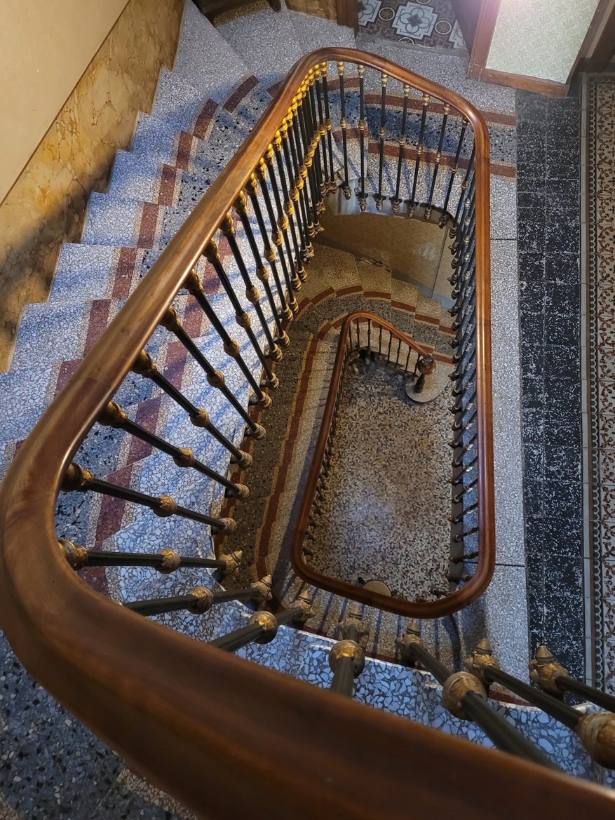 7 Bed, 2 Bath, HouseFor Sale, Autignac, Herault, Languedoc-Roussillon, 34480