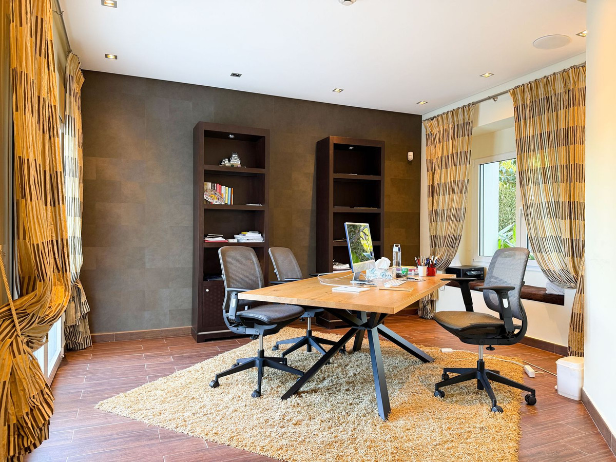 6 Bed, 8 Bath, HouseFor Sale, La Quinta, Malaga