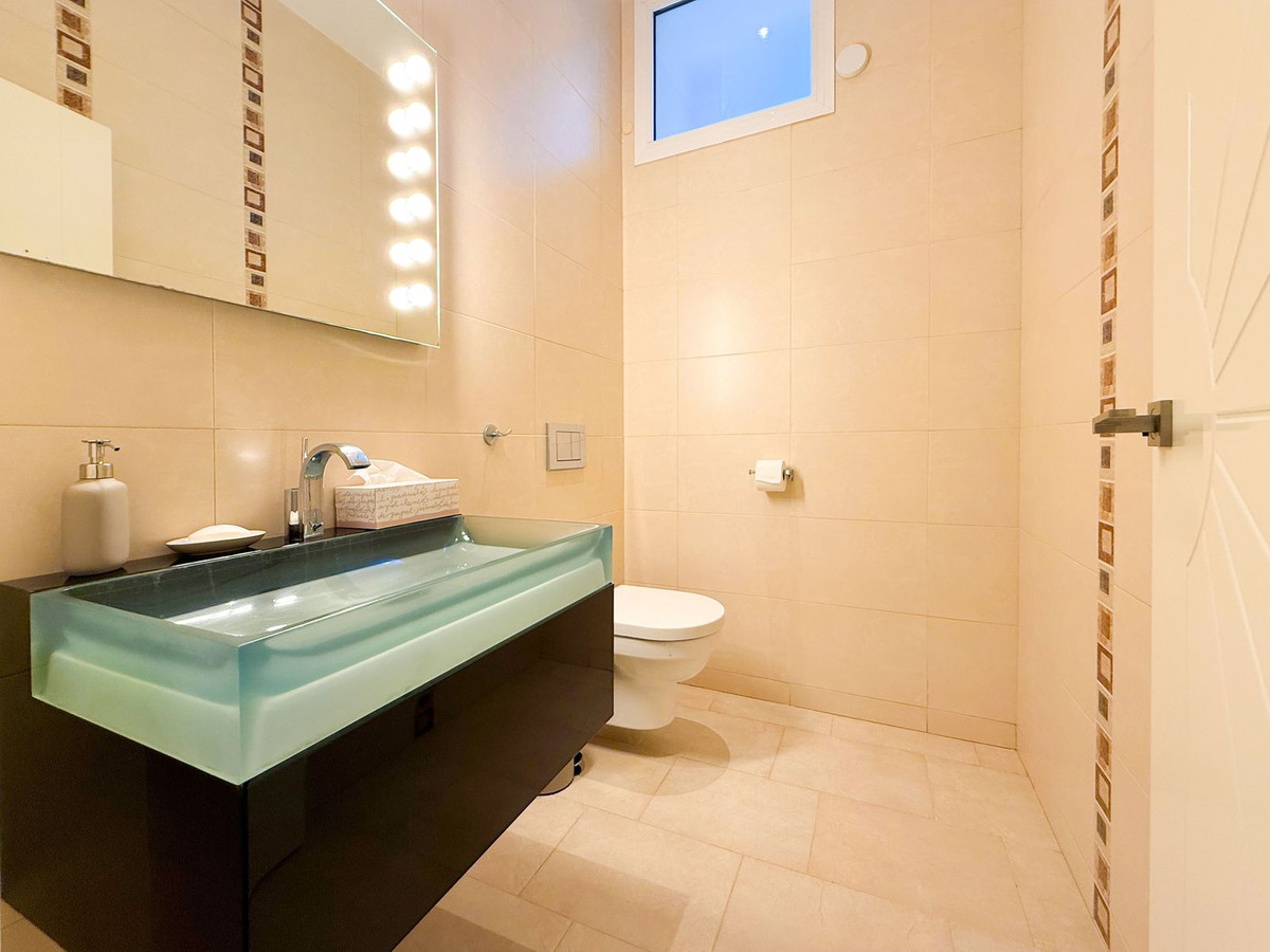 6 Bed, 8 Bath, HouseFor Sale, La Quinta, Malaga