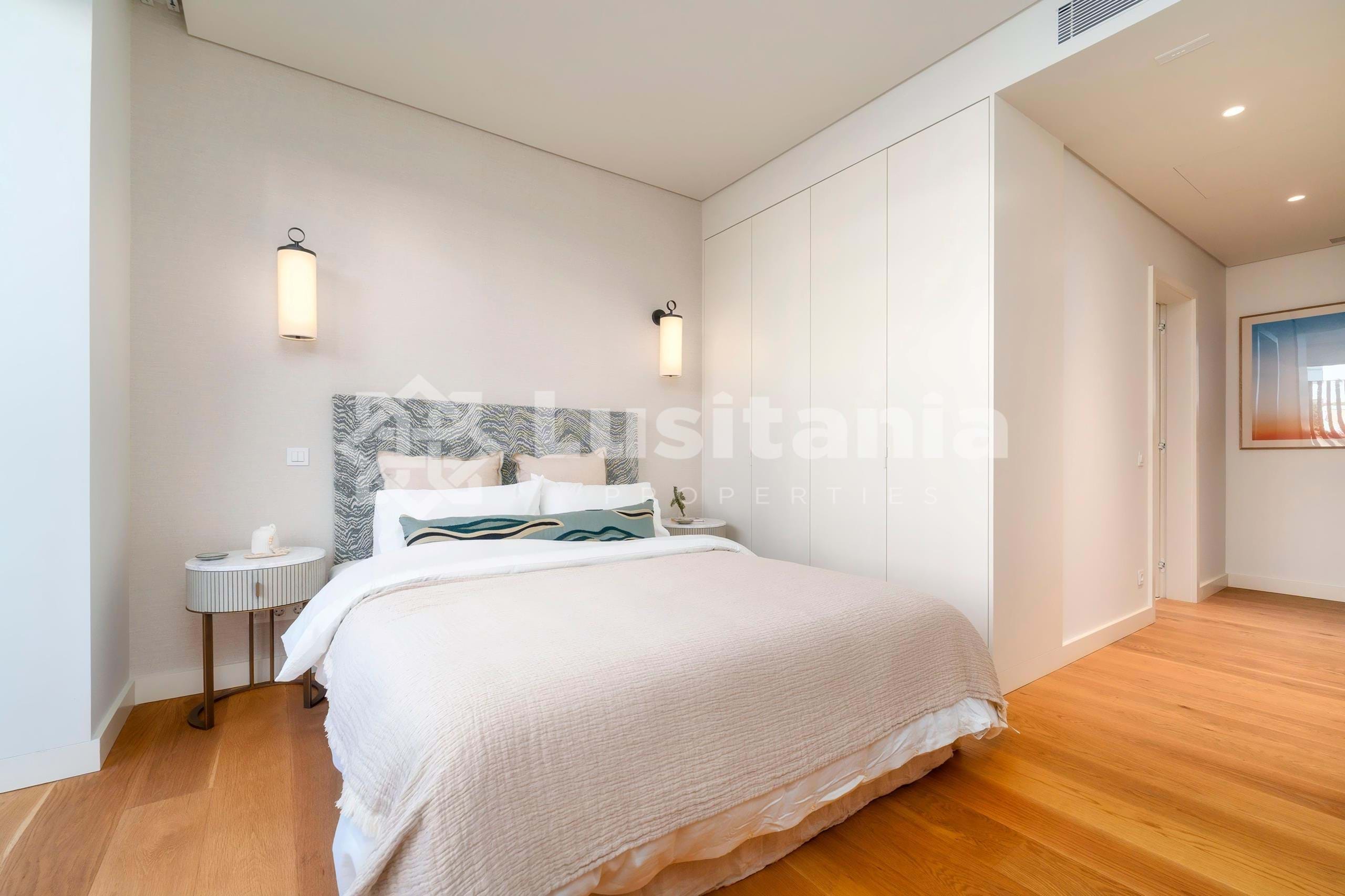 2 Bed, 3 Bath, ApartmentFor Sale, Quarteira, Loulé, Faro, 8125-590