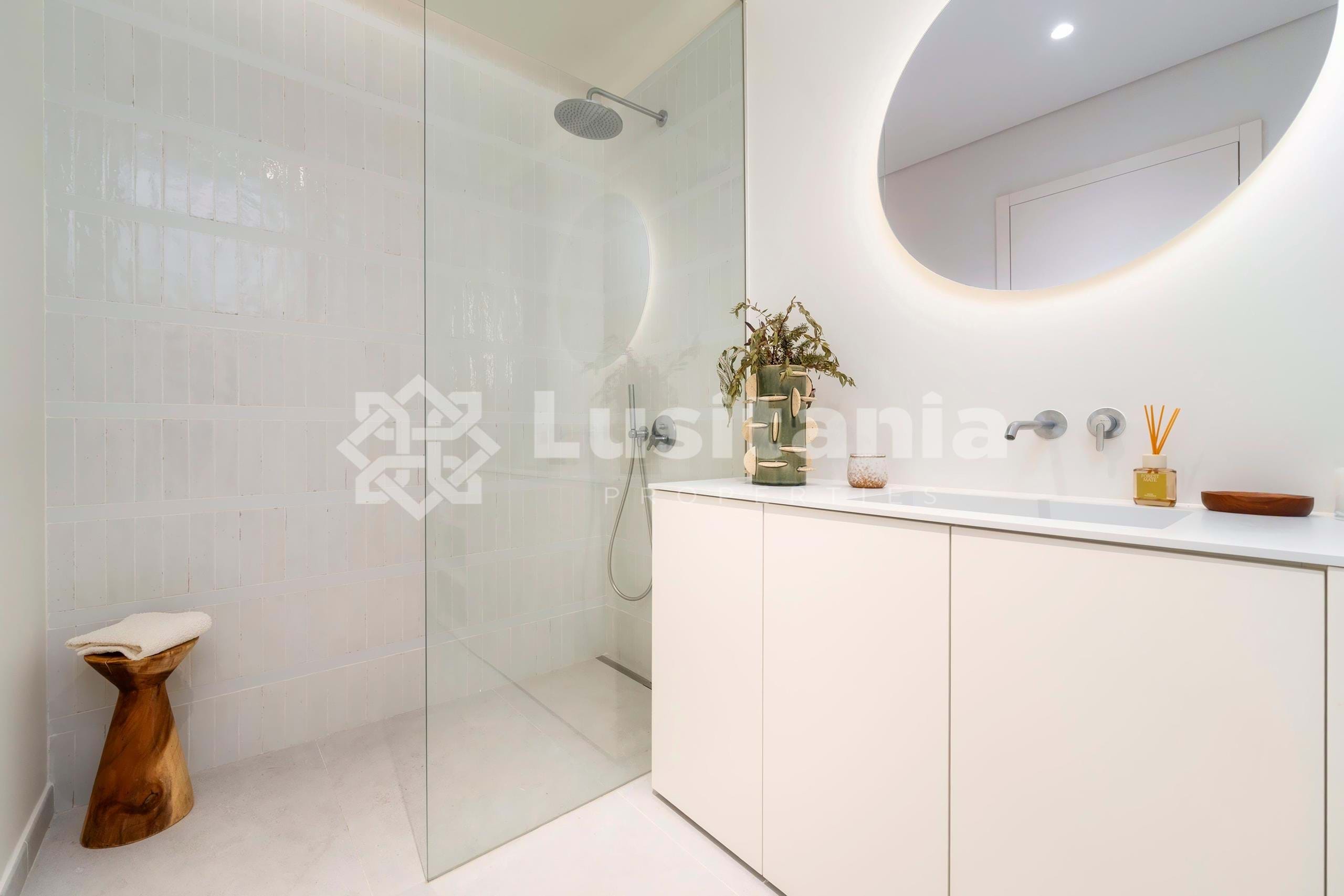 2 Bed, 3 Bath, ApartmentFor Sale, Quarteira, Loulé, Faro, 8125-590