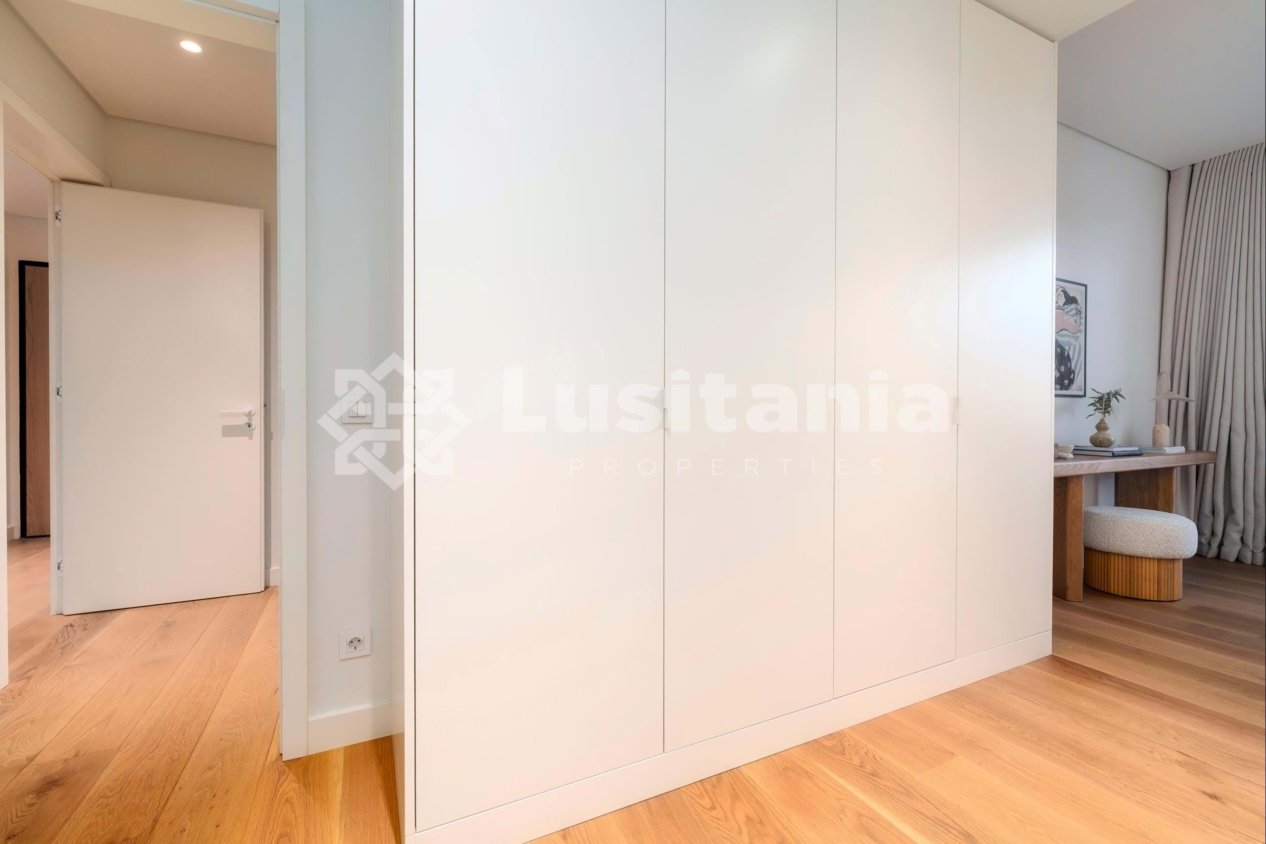 2 Bed, 3 Bath, ApartmentFor Sale, Quarteira, Loulé, Faro, 8125-590