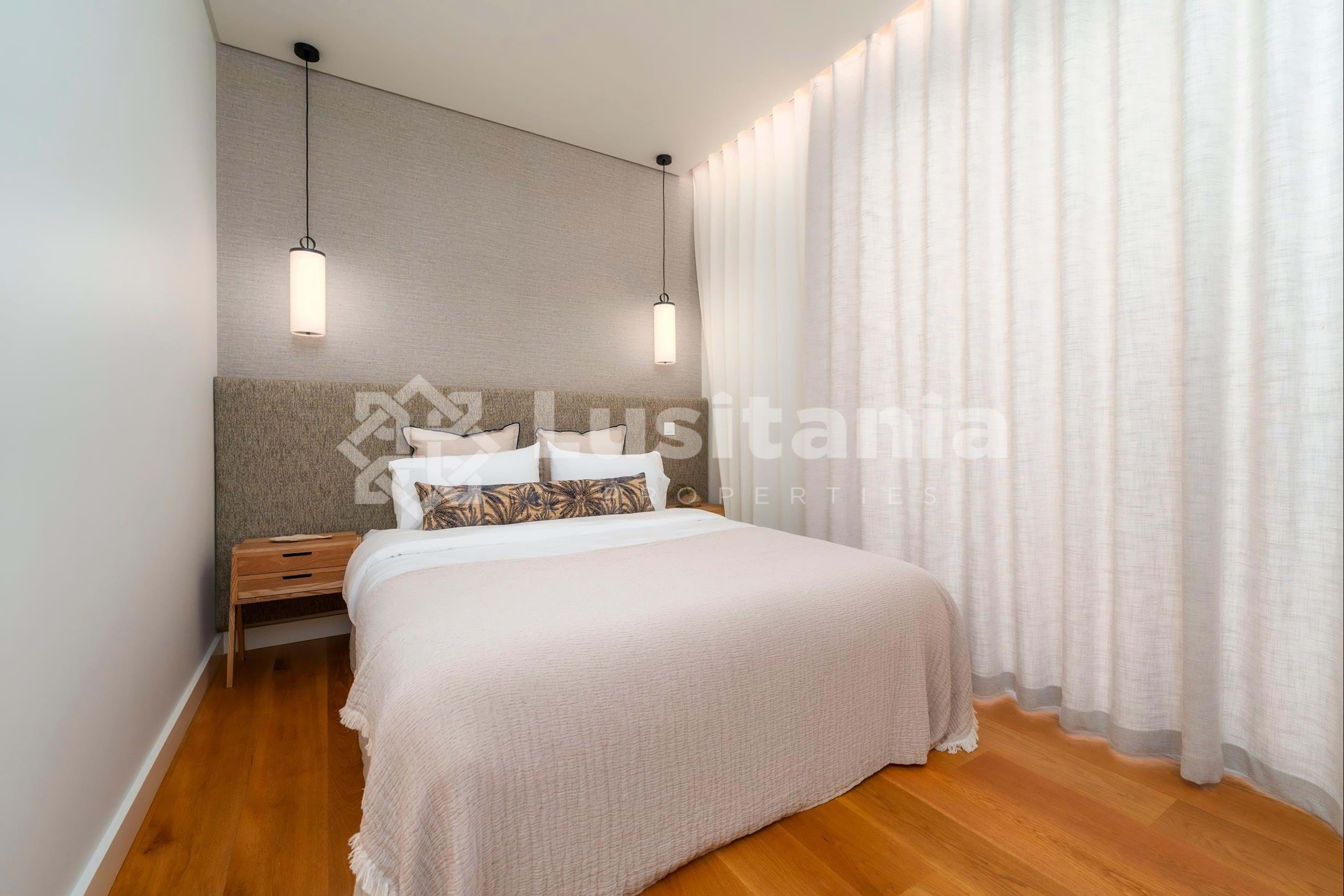 2 Bed, 3 Bath, ApartmentFor Sale, Quarteira, Loulé, Faro, 8125-590