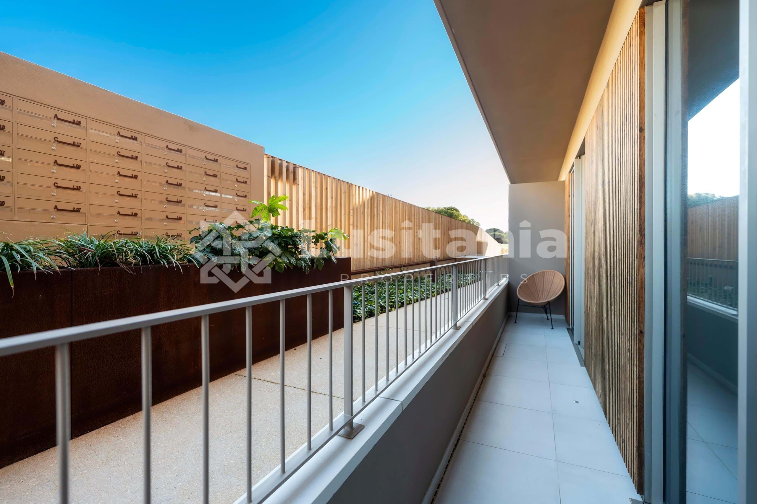 2 Bed, 3 Bath, ApartmentFor Sale, Quarteira, Loulé, Faro, 8125-590
