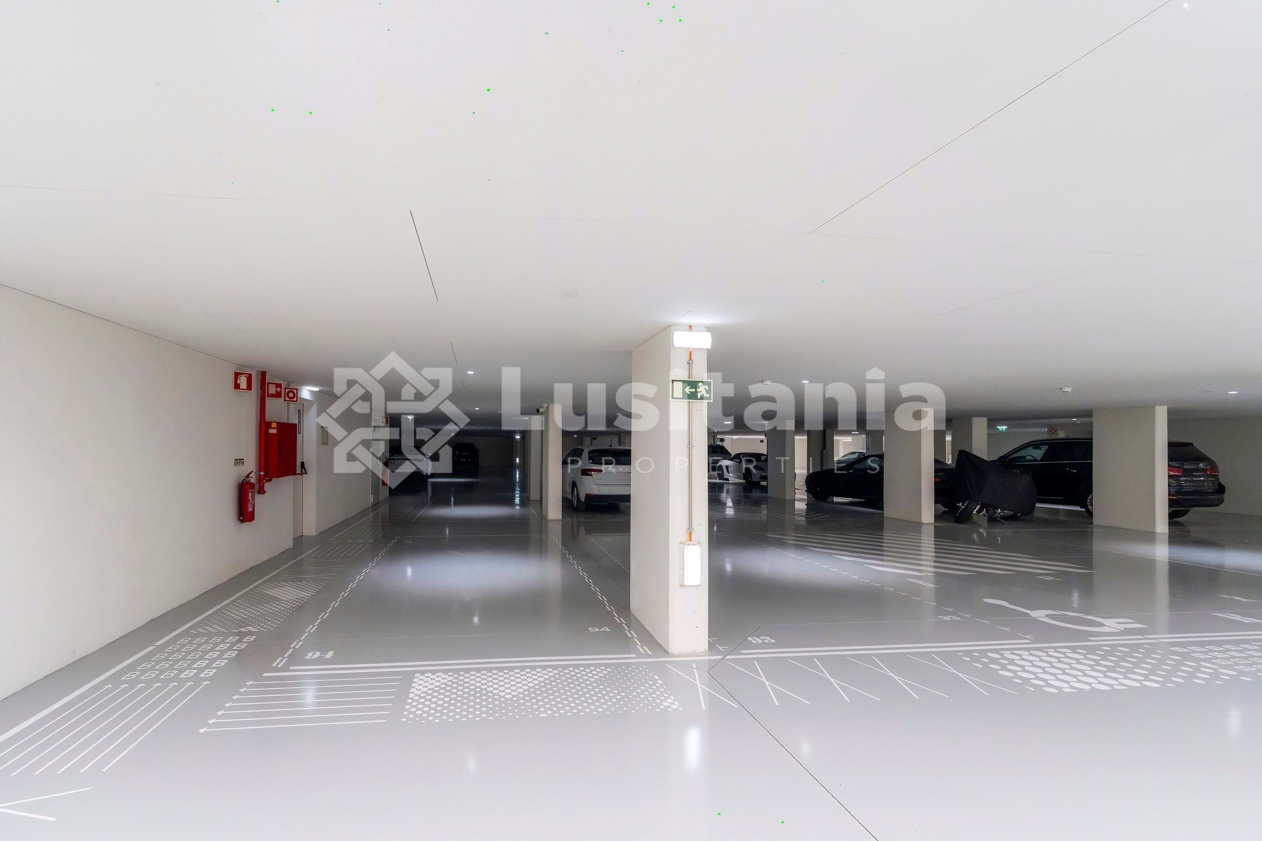 2 Bed, 3 Bath, ApartmentFor Sale, Quarteira, Loulé, Faro, 8125-590