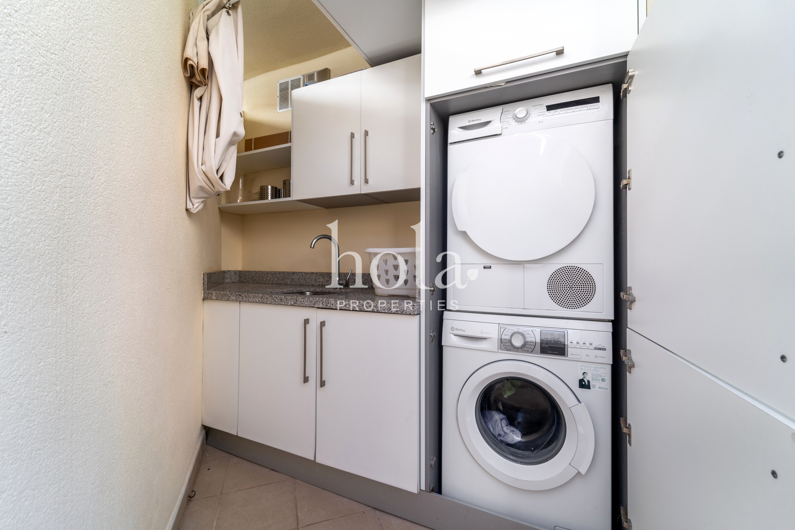 4 Bed, 4 Bath, HouseFor Sale, Marbella, Granada