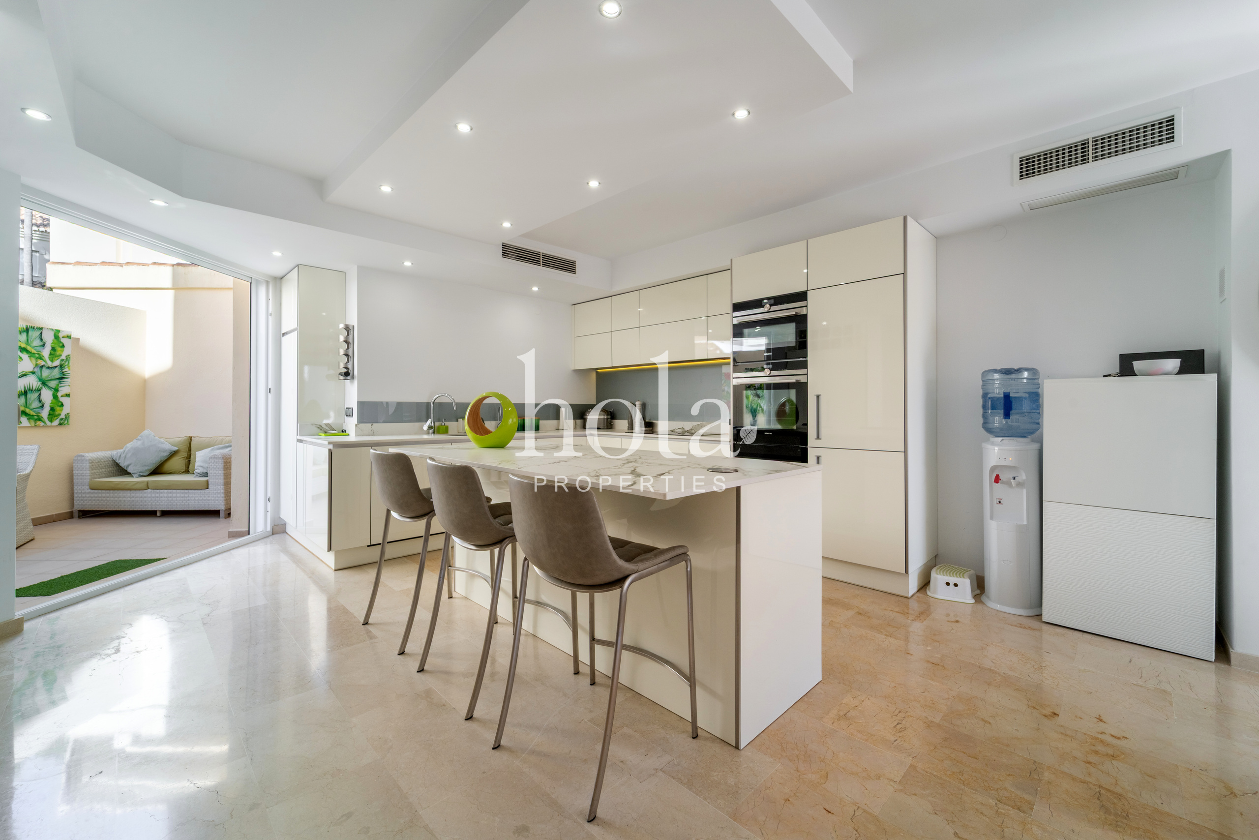 4 Bed, 4 Bath, HouseFor Sale, Marbella, Granada