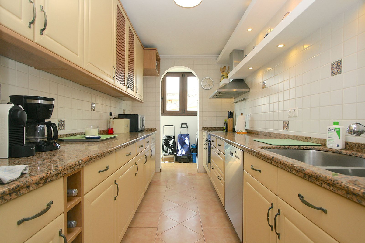 4 Bed, 2 Bath, ApartmentFor Sale, Fuengirola, Malaga