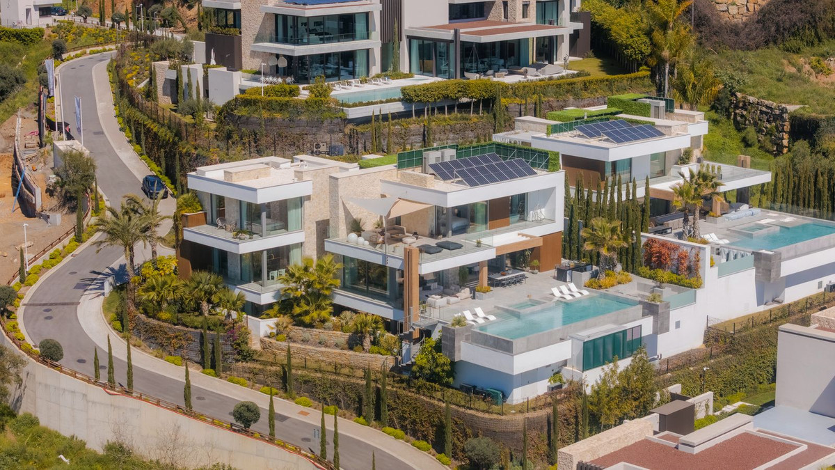 6 Bed, 7 Bath, HouseFor Sale, La Quinta, Malaga