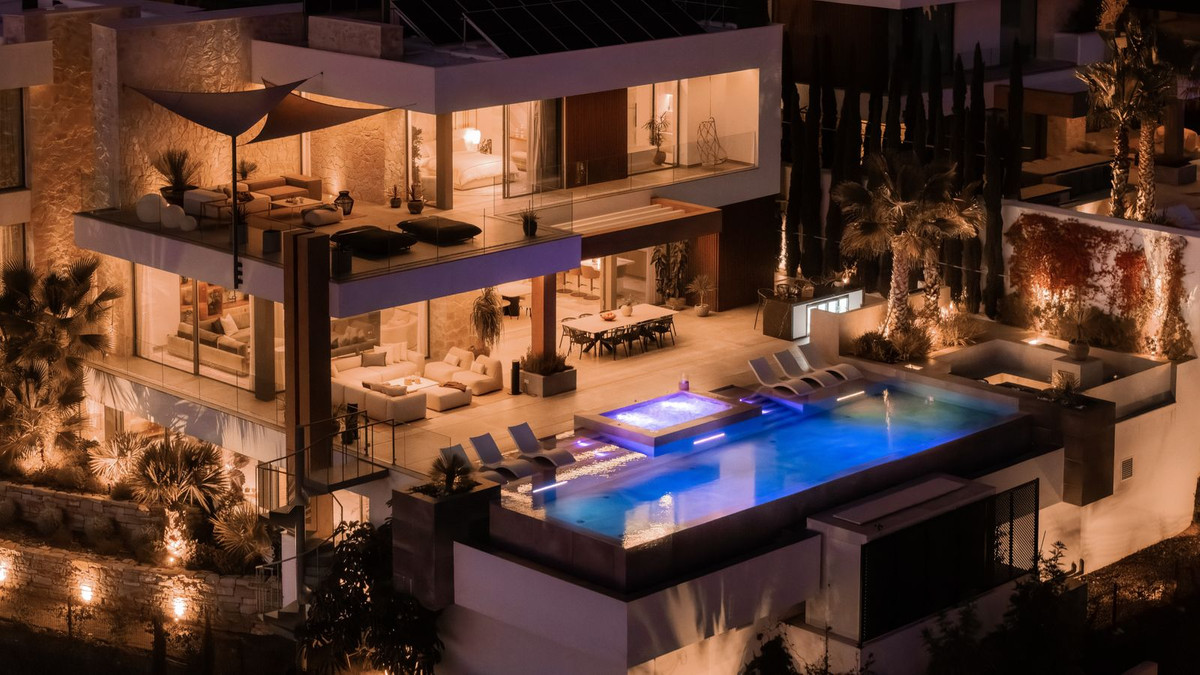 6 Bed, 7 Bath, HouseFor Sale, La Quinta, Malaga