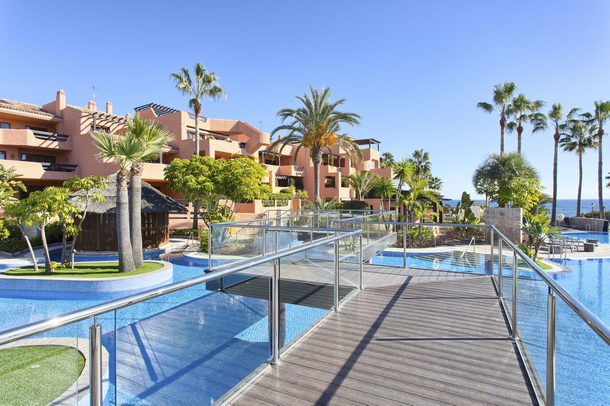 2 Bed, 2 Bath, ApartmentFor Sale, Estepona, Malaga
