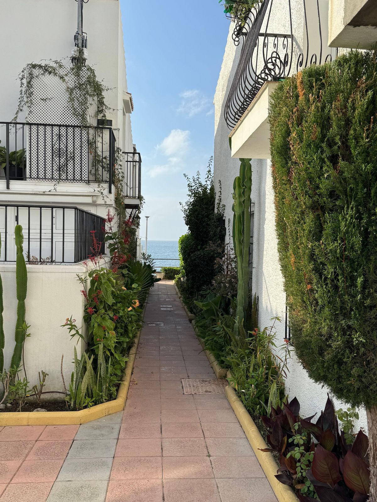 3 Bed, 3 Bath, HouseFor Sale, Estepona, Malaga